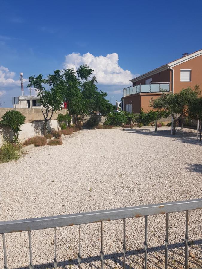Sunrise Apartment Вир Екстериор снимка